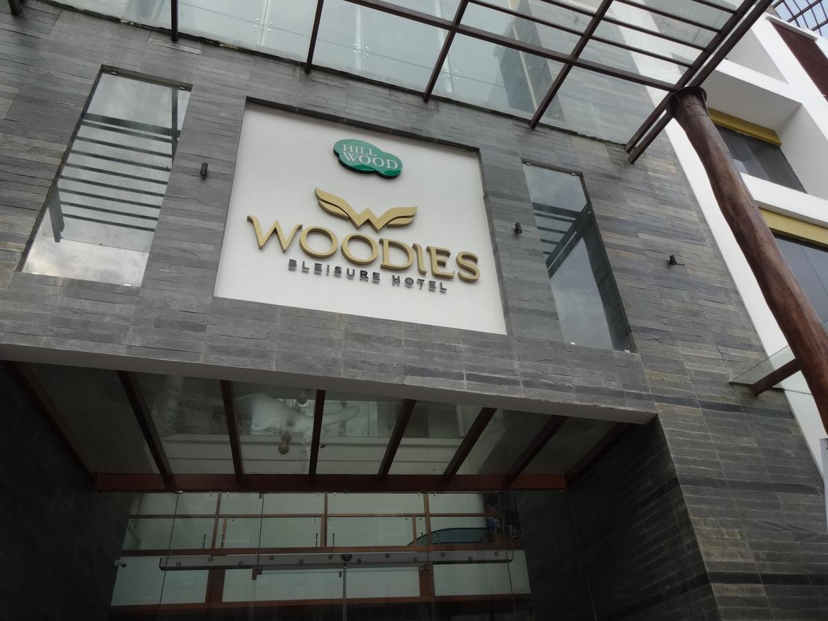 Woodies Bleisure Hotel Kozhikode Exterior foto