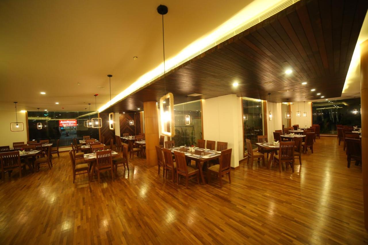 Woodies Bleisure Hotel Kozhikode Exterior foto